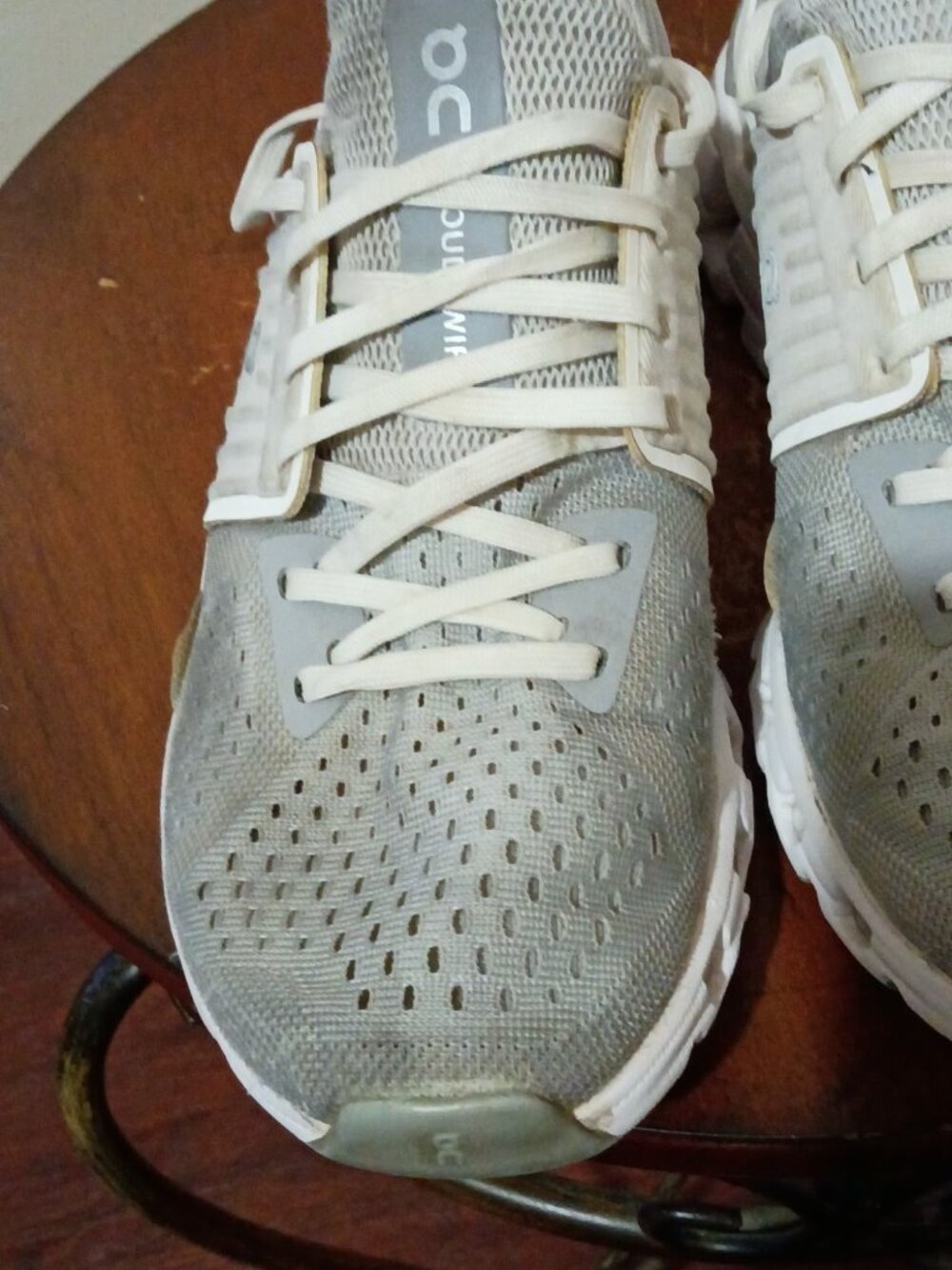 On Cloudswift Women's Sz 7.5 Grey White Cloudtec Running Walking Shoes 41.99579 - Picture 7 of 13